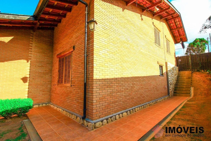 Casa em Alto do Capivari, Campos do Jordão - foto 2