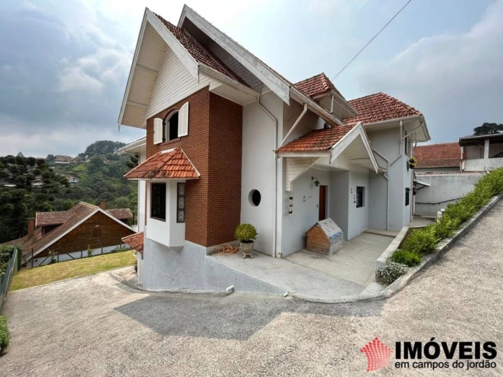 Casa em Vila Abernéssia, Campos do Jordão - foto 2