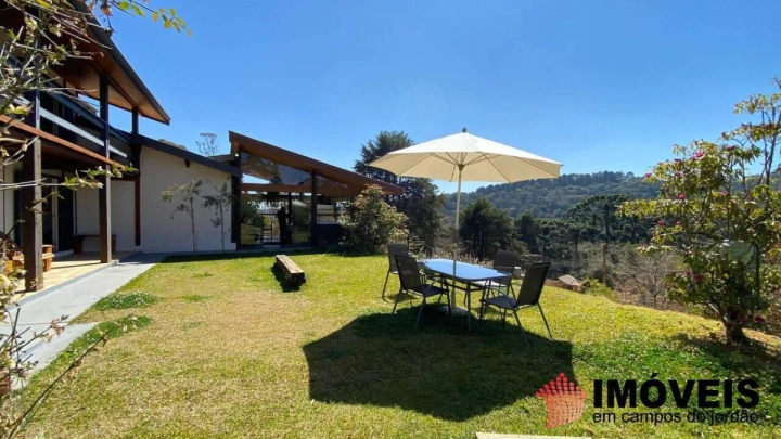 Casa em Colinas de Capivari, Campos do Jordão - foto 1