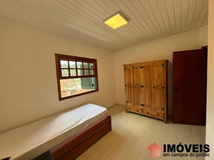 Casa em Vila Nova Suiça, Campos do Jordão - foto 1