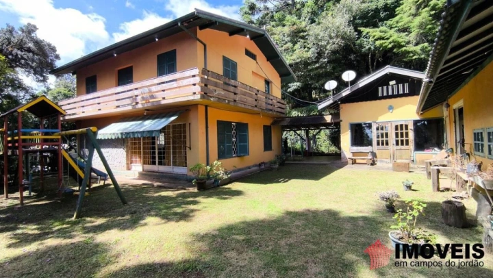 Casa em Vila Matilde, Campos do Jordão - foto 1