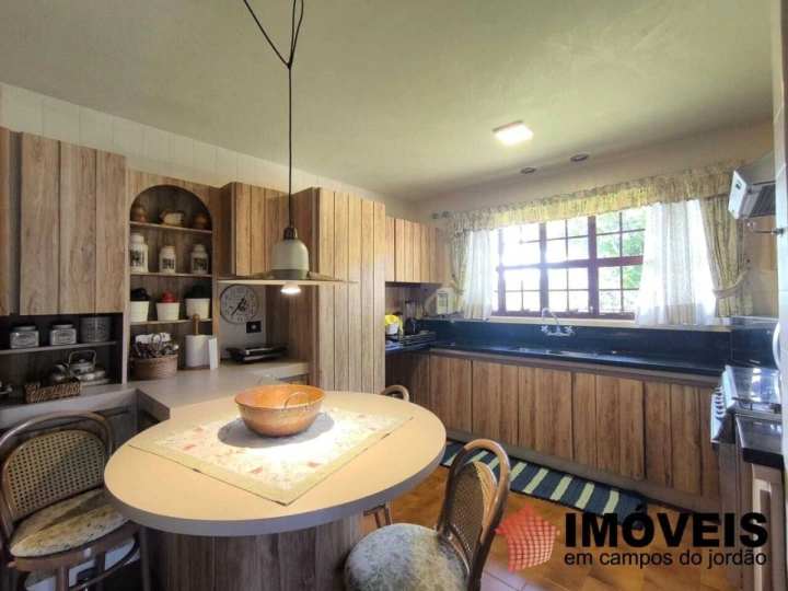 Casa em Alto da Boa Vista, Campos do Jordão - foto 1