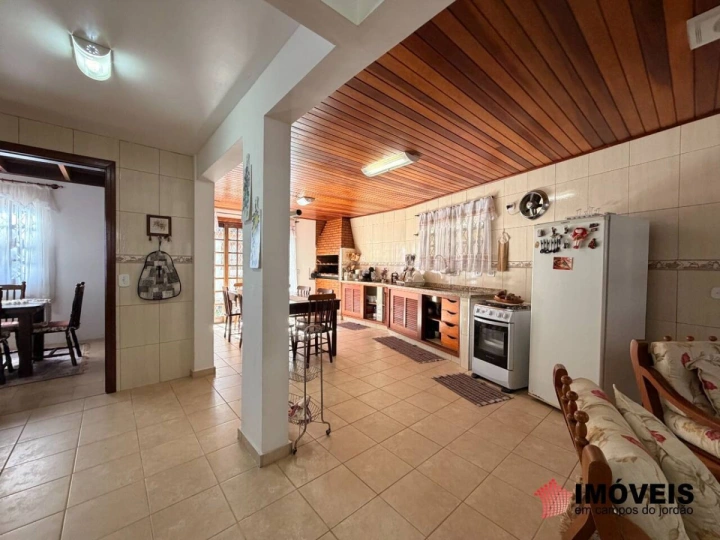 Casa em Alto do Capivari, Campos do Jordão - foto 16