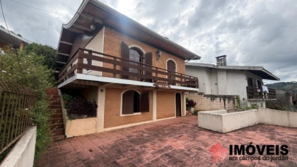Casa em Jardim Márcia, Campos do Jordão
