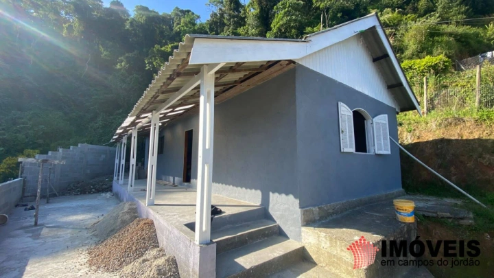 Casa em Vila Albertina, Campos do Jordão - foto 1