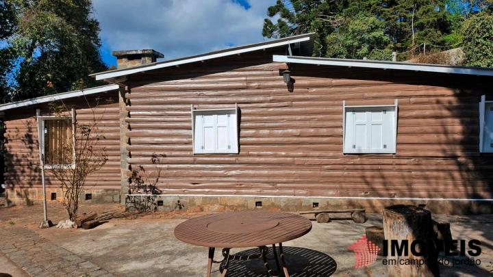 Casa em Jardim Embaixador, Campos do Jordão - foto 1