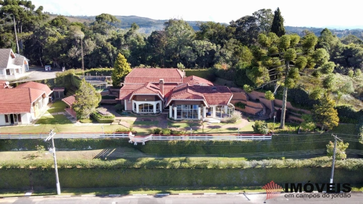 Casa em Alto do Capivari, Campos do Jordão - foto 4